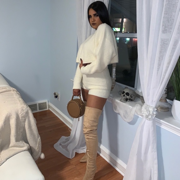 Ivory Fuzzy Set - Picture 2 of 4